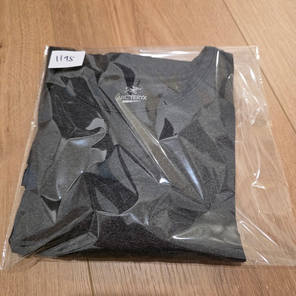 Arcteryx Tolu Top SS Womens Large Charcoal Grey Heather Technical Shirt Outdoors - Picture 11 of 11